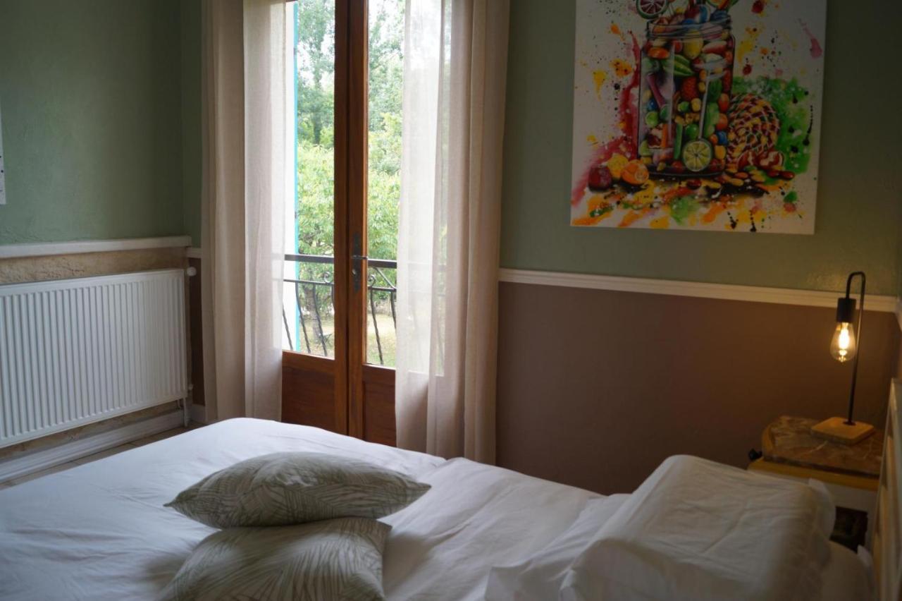 La Maison Des Eaux Saint-Jean-de-Thurac 外观 照片